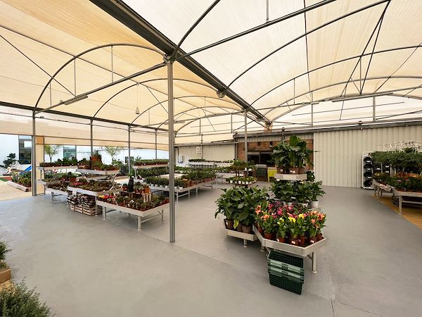 Ala30 renews the outdoor space with Orlandelli exhibition concepts