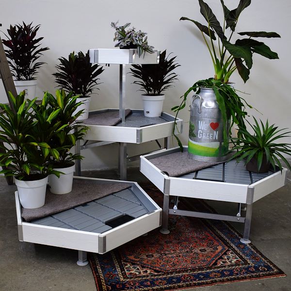 Mesa hexagonal en madera linea amor