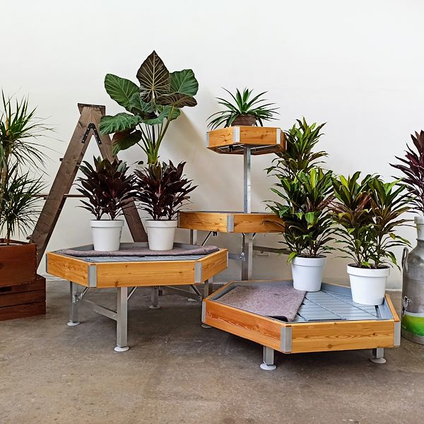 Mesa hexagonal en madera linea amor