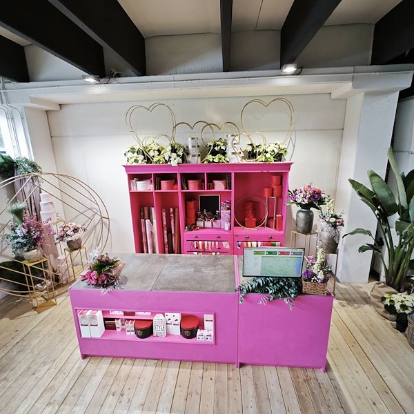 Organizzazione Orlandelli presenta il nuovo concept d'arredo per l'area confezionamento di piante e fiori