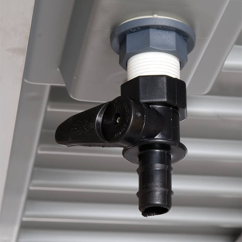 Ready-to-assemble fixed water tables in aluminum on wheels