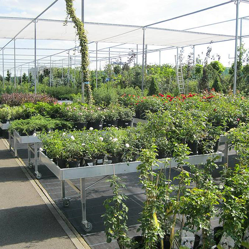 Ready-to-assemble fixed water tables in aluminum on wheels