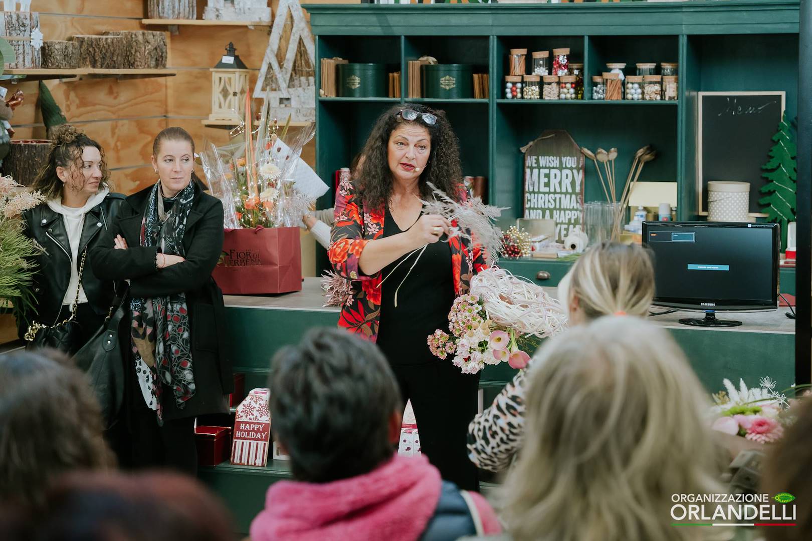 Organizzazione Orlandelli presenta un nuevo concepto de mobiliario para el área de empaquetado de plantas y flores