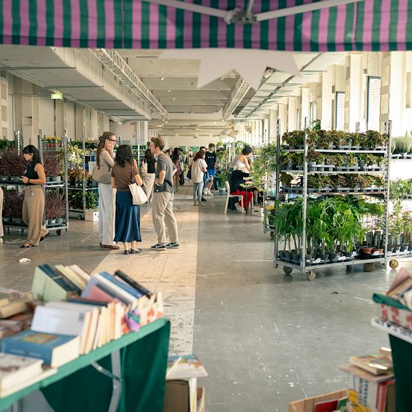 Orlandelli y Piantala: El mobiliario para vivir la jungla en la ciudad