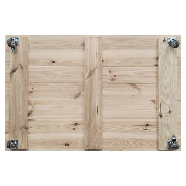 Estribo de madera natural con ruedas