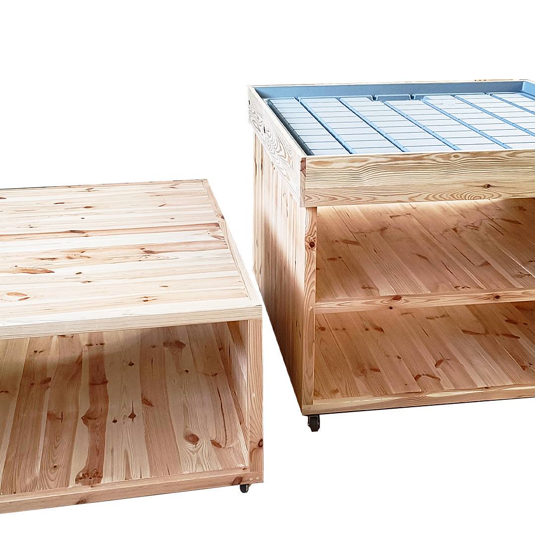 Wood podium with water tray