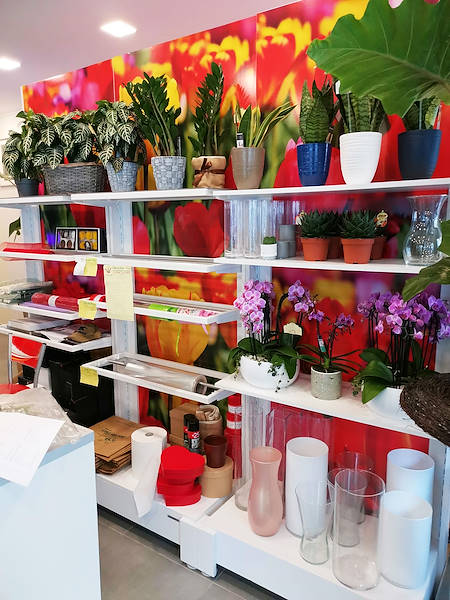 The new look of “Oasi dei Fiori” in Milan is renewed with a young and elegant layout