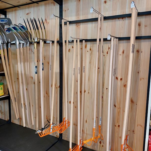 La Inauguración - El Centro de Jardinería Il Tulipano