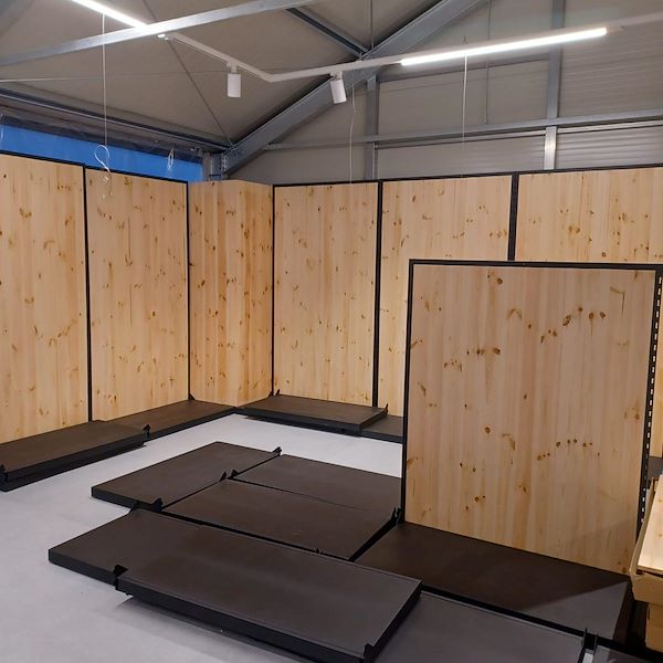 La Asamblea - El Centro de Jardinería Il Tulipano